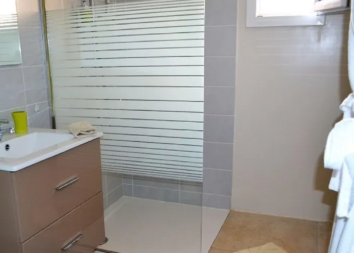 D'hotes & La Des Raspes - Adults Only *